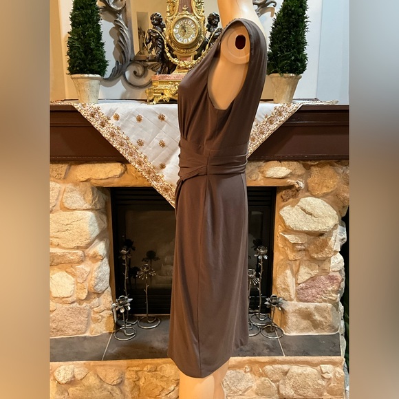 Anne Klein sleeveless embellished ruched dress 12 - Picture 4 of 12